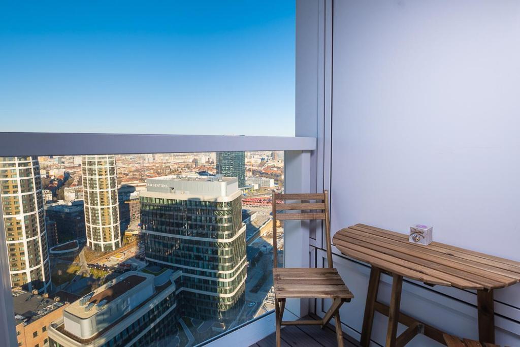 Ferienwohnung Panoramaview/31Thfloor!/Luxury/Wifi/Parking Pressburg Exterior foto